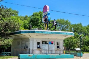 Rich & Creamy w/Blues Brothers dancing on top Rich & Creamy w/Blues Brothers dancing on top