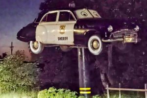 CARS Sheriff on a pole CARS Sheriff on a pole