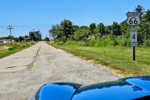 Smurf-vette on the old road Smurf-vette on the old road
