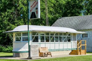 Riviera Restaurant Streetcar Riviera Restaurant Streetcar