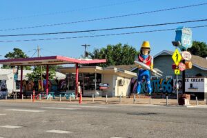 Buck Atom's Curios Buck Atom's Curios