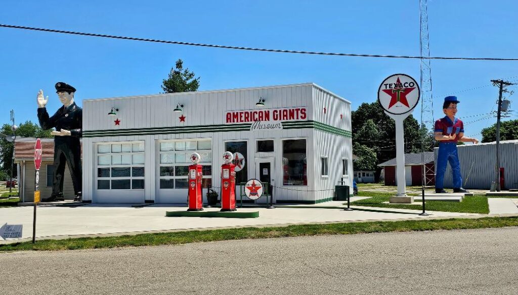 Texaco, Big Friend and Snerd giants