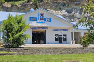 The bottom of the cliffs are peeking out behind Beacon