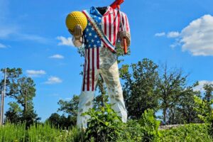 The Mayor of Uranus "Muffler Man" located near the Uranus Putt Pirates mini golf course