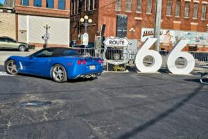 Smurf-vette photo op Smurf-vette photo op