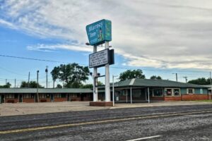 The Blarney Inn The Blarney Inn