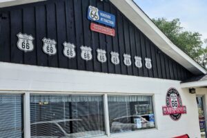 MidPoint Cafe - Route 66 shield for every state and the US MidPoint Cafe - Route 66 shield for every state and the US