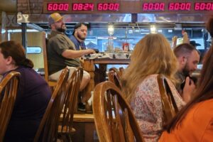 A couple guys giving it their best try (they didn't make it) A couple guys giving it their best try (they didn't make it)